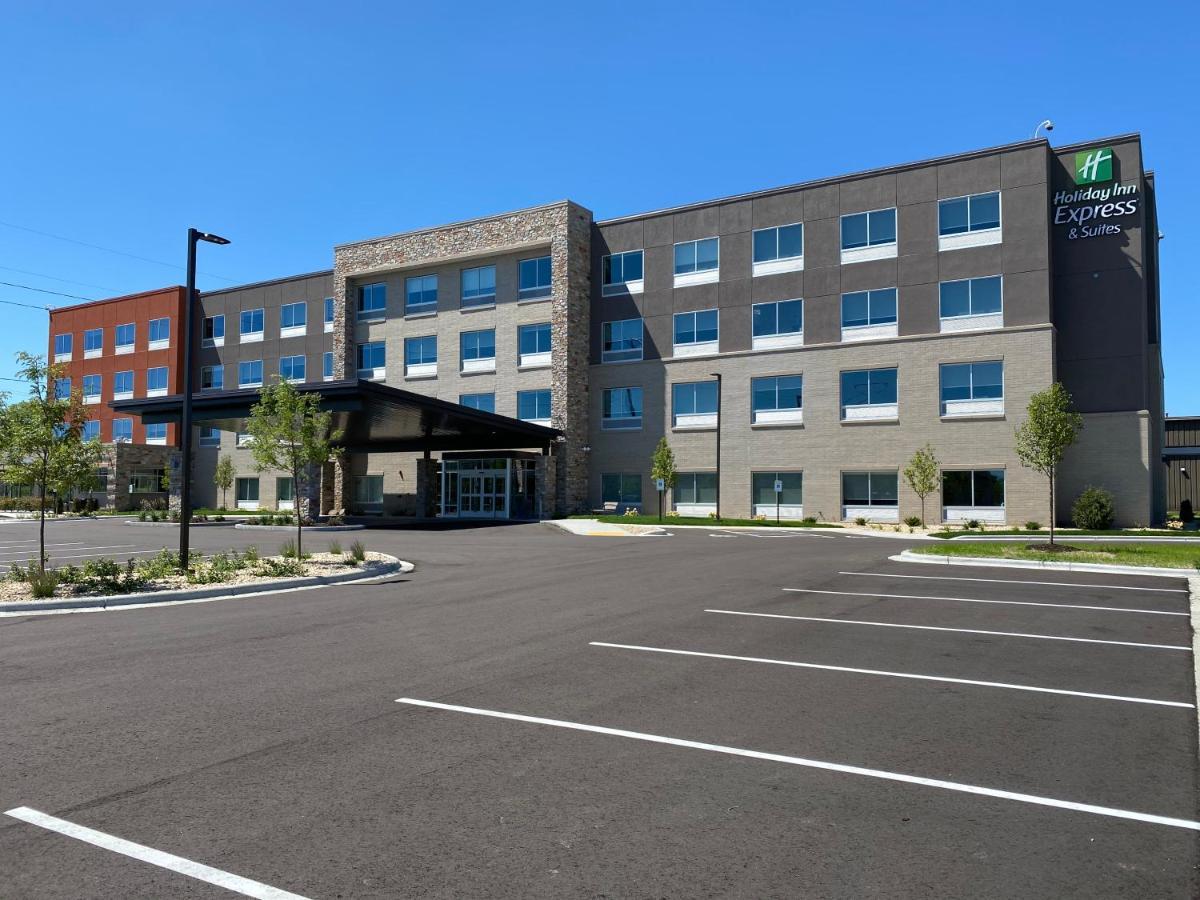 Holiday Inn Express & Suites - Madison West - Middleton By Ihg Luaran gambar