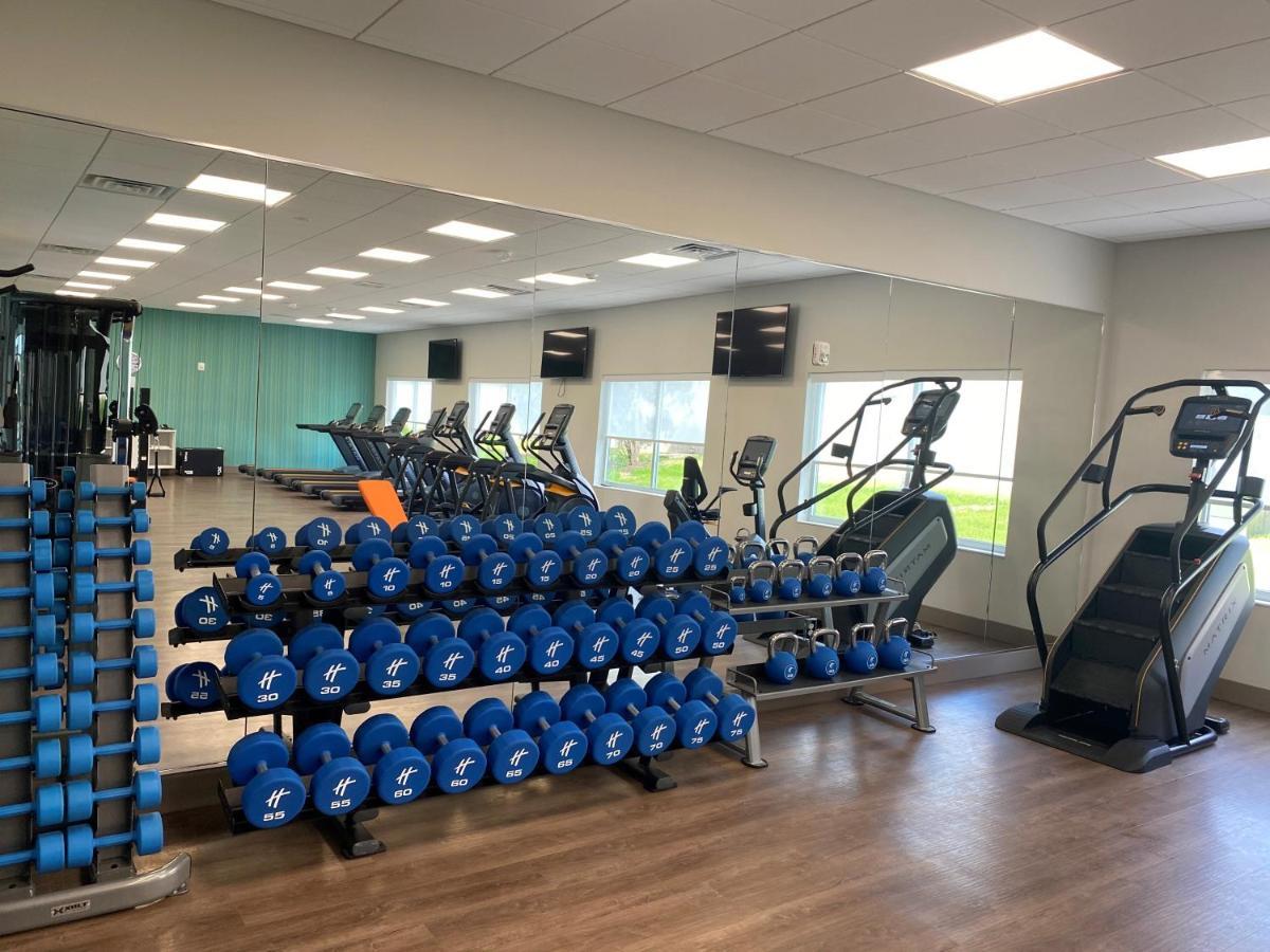 Holiday Inn Express & Suites - Madison West - Middleton By Ihg Luaran gambar