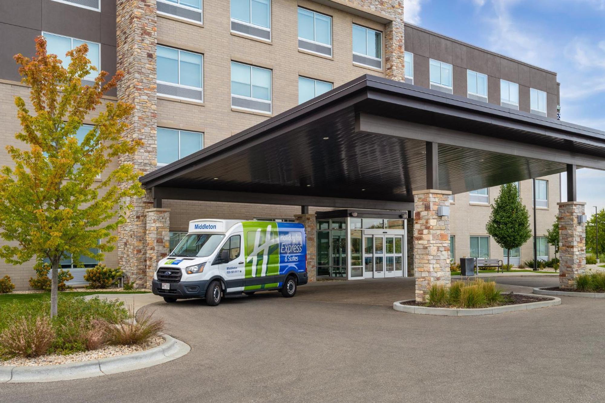 Holiday Inn Express & Suites - Madison West - Middleton By Ihg Luaran gambar