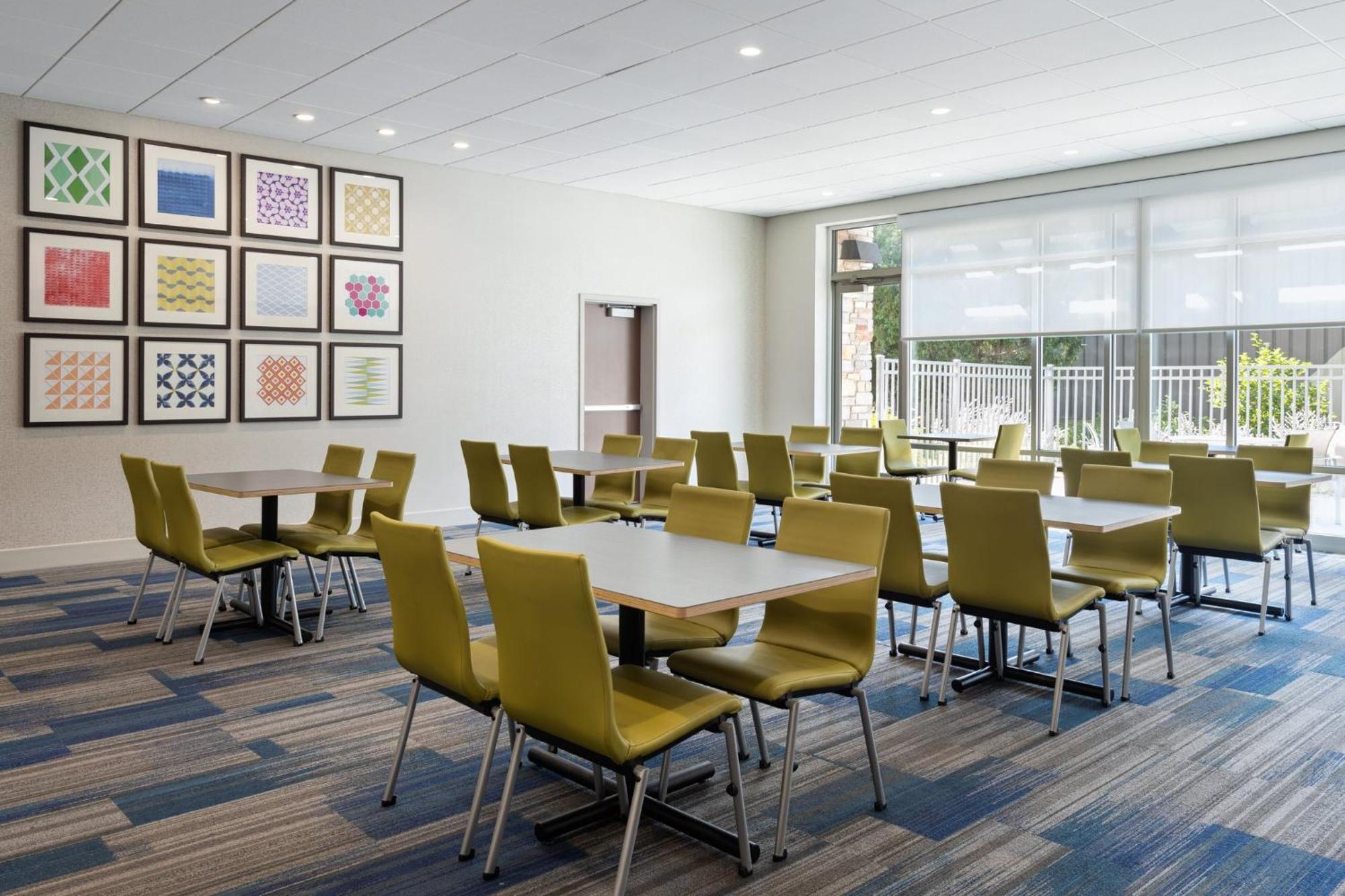 Holiday Inn Express & Suites - Madison West - Middleton By Ihg Luaran gambar