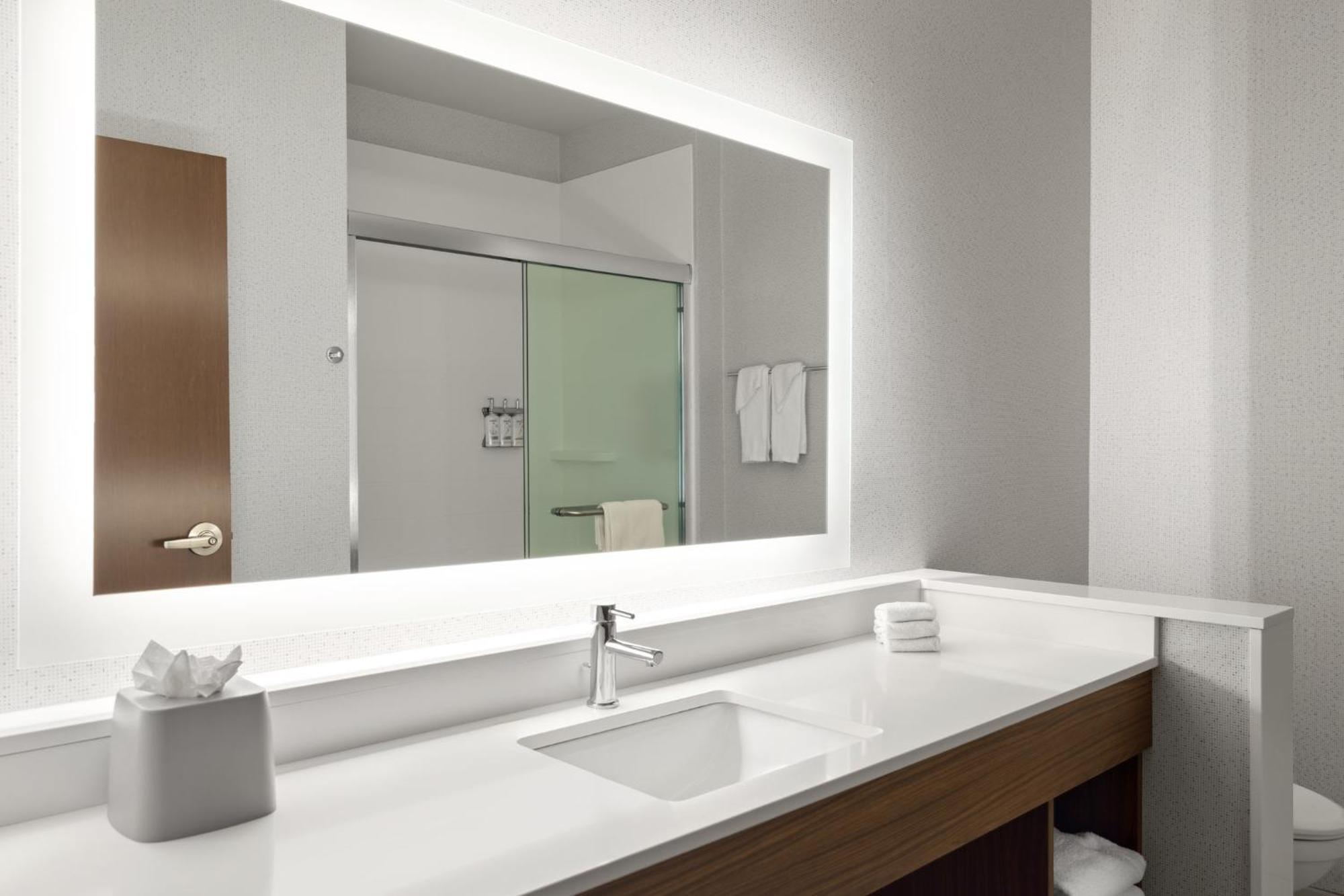 Holiday Inn Express & Suites - Madison West - Middleton By Ihg Luaran gambar