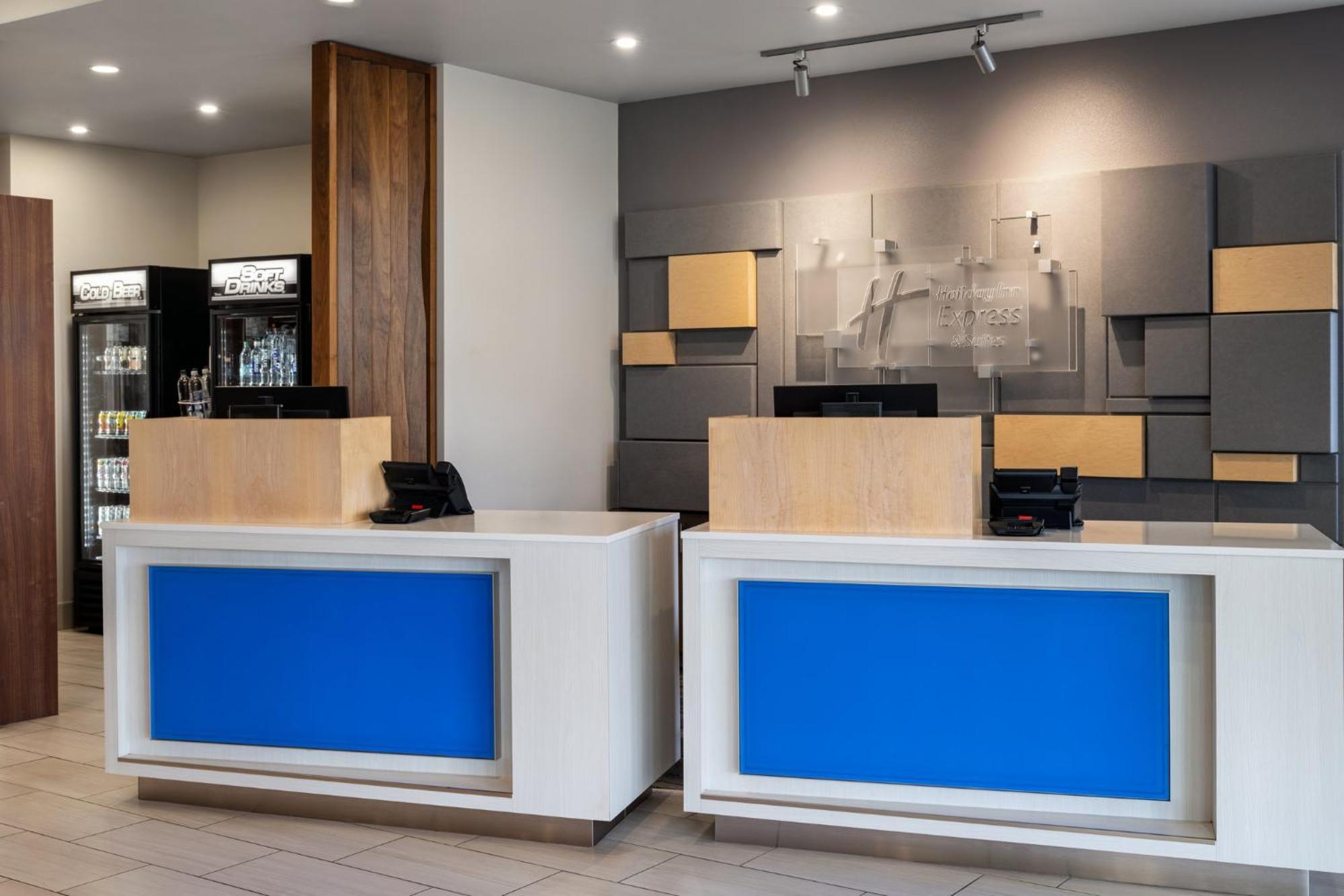 Holiday Inn Express & Suites - Madison West - Middleton By Ihg Luaran gambar