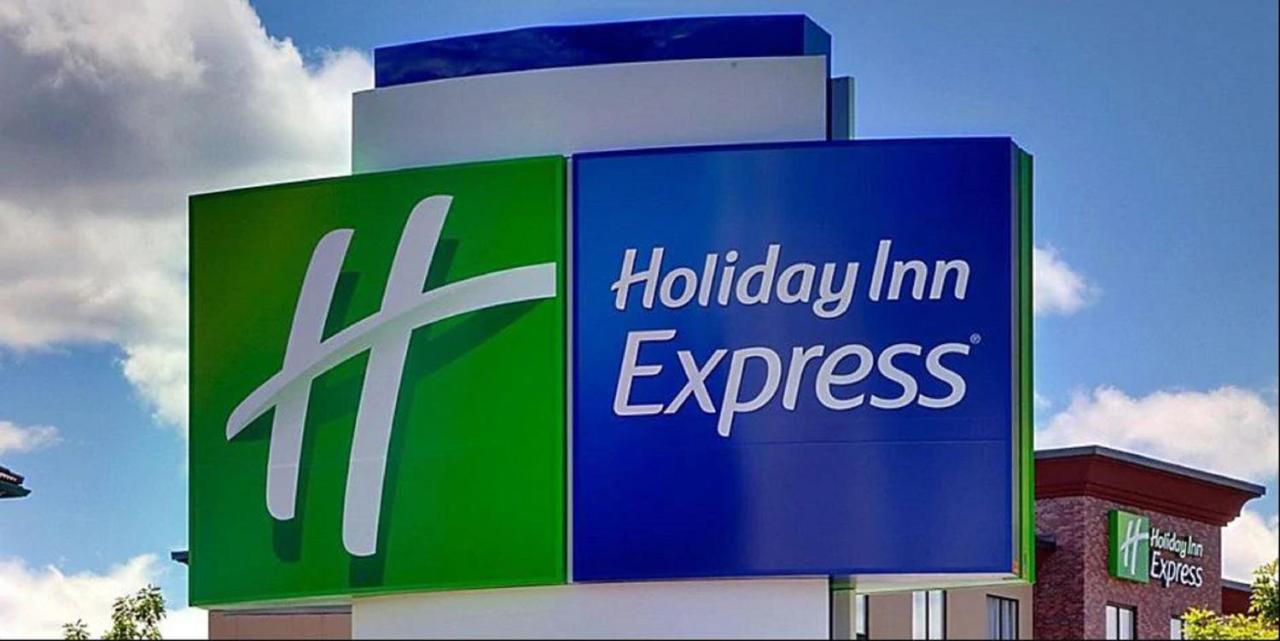 Holiday Inn Express & Suites - Madison West - Middleton By Ihg Luaran gambar